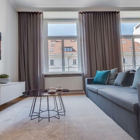 Fine Two Bedroom Trdinova Apartment ลูบลิยานา ภายนอก รูปภาพ