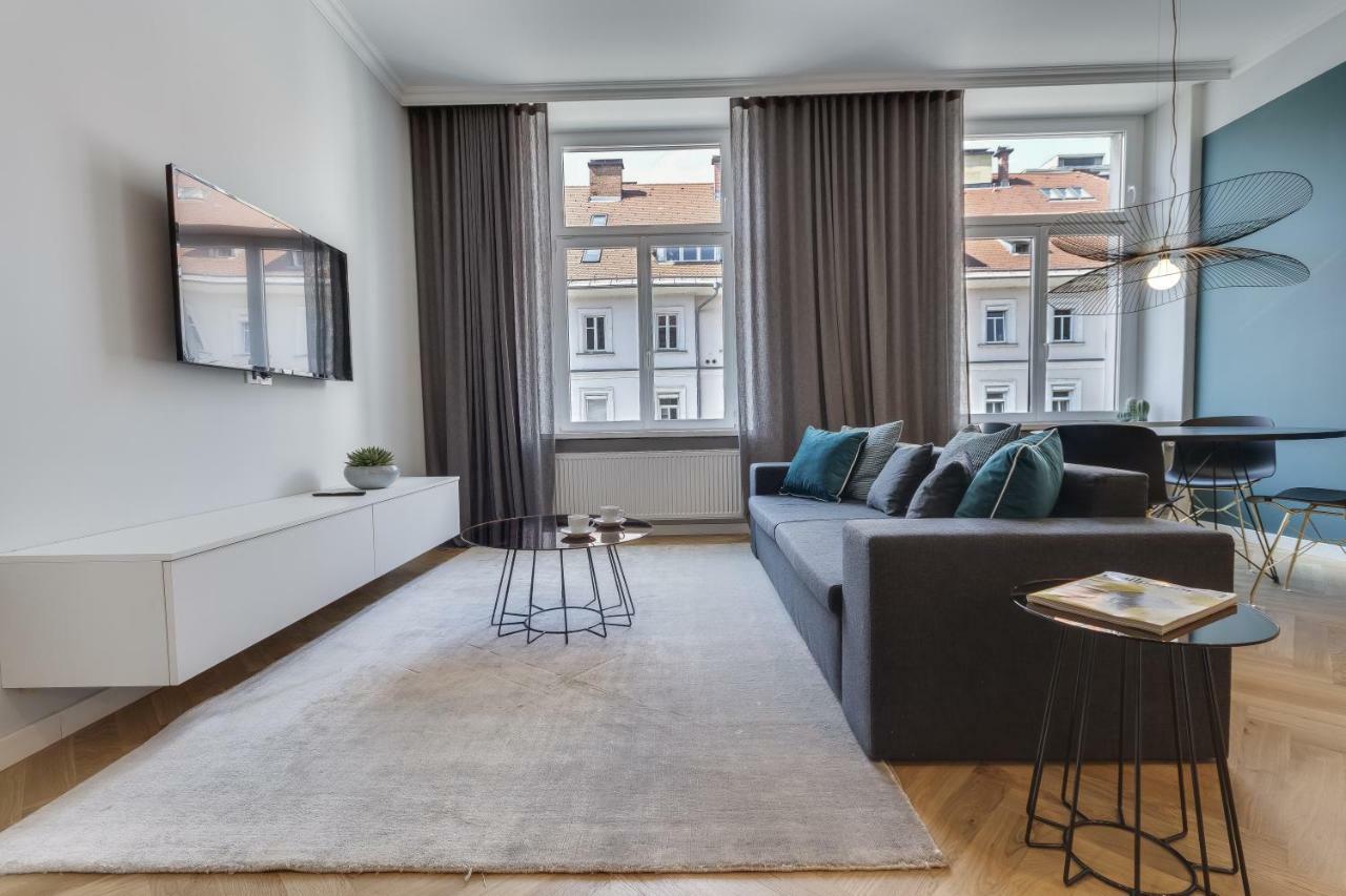 Fine Two Bedroom Trdinova Apartment ลูบลิยานา ภายนอก รูปภาพ