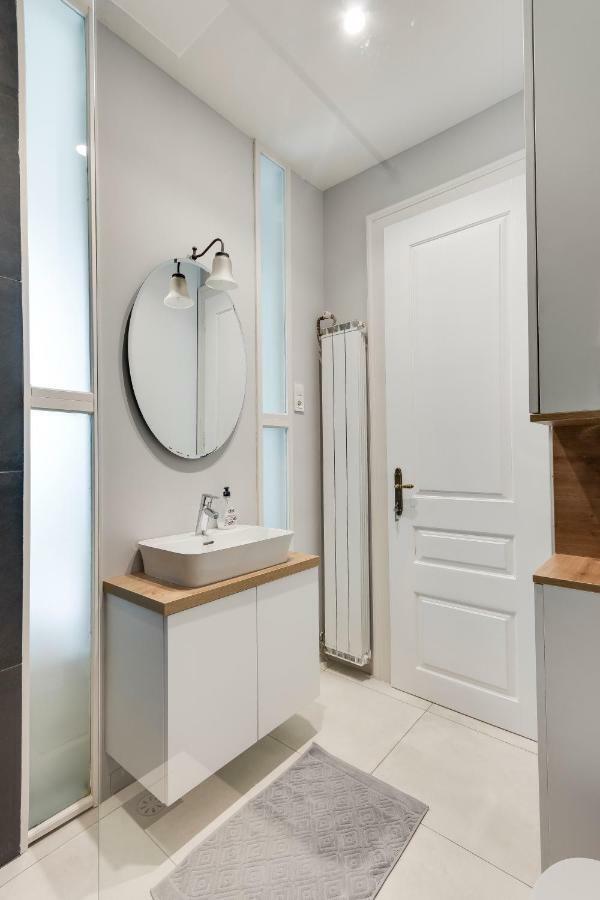 Fine Two Bedroom Trdinova Apartment ลูบลิยานา ภายนอก รูปภาพ