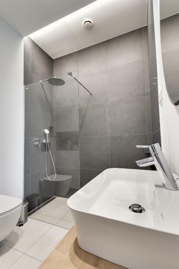 Fine Two Bedroom Trdinova Apartment ลูบลิยานา ภายนอก รูปภาพ